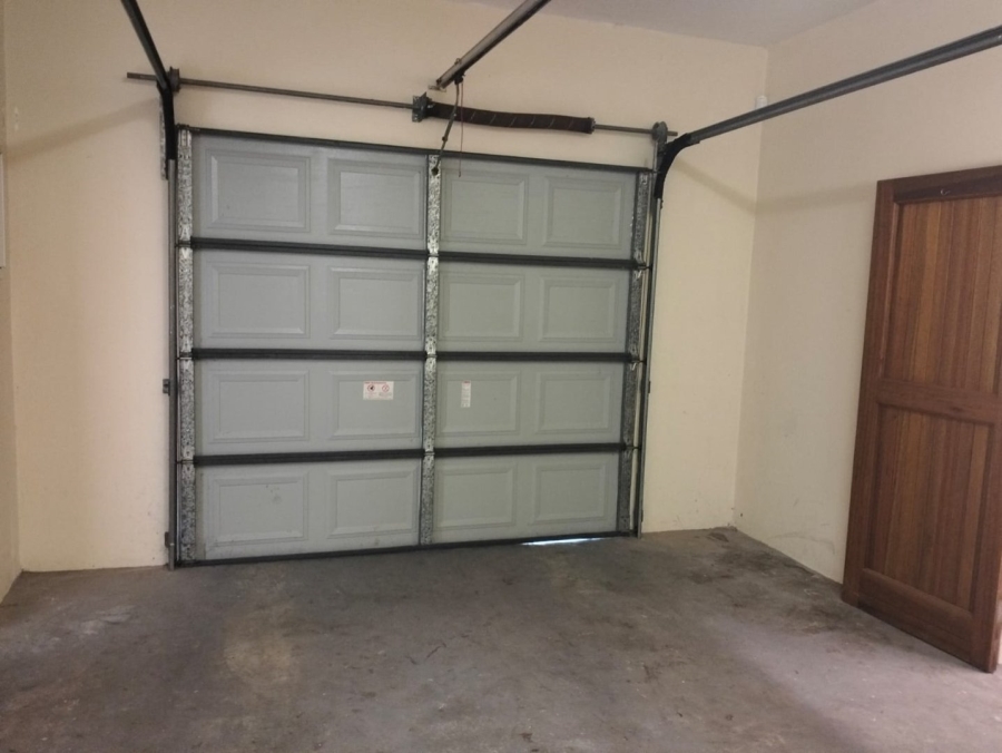 5 Bedroom Property for Sale in Glentana Western Cape